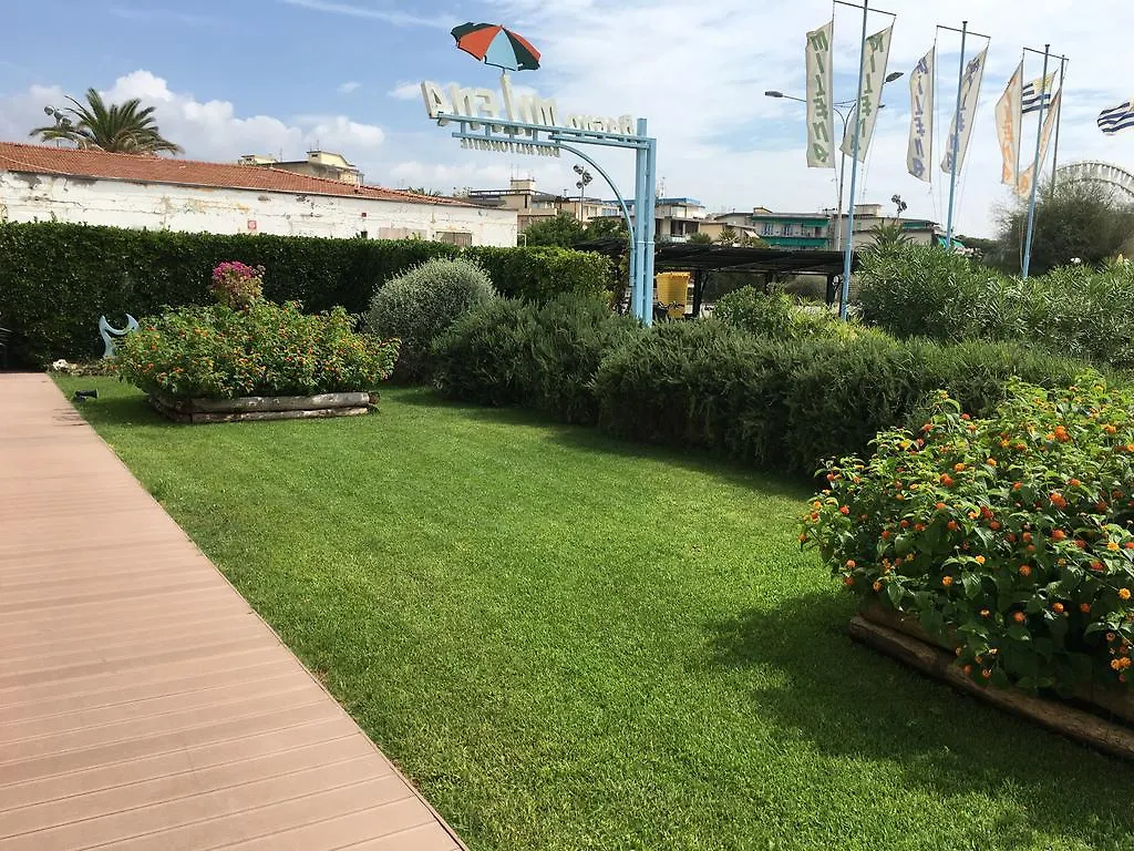 Milena Beach Apartment Viareggio 0*,