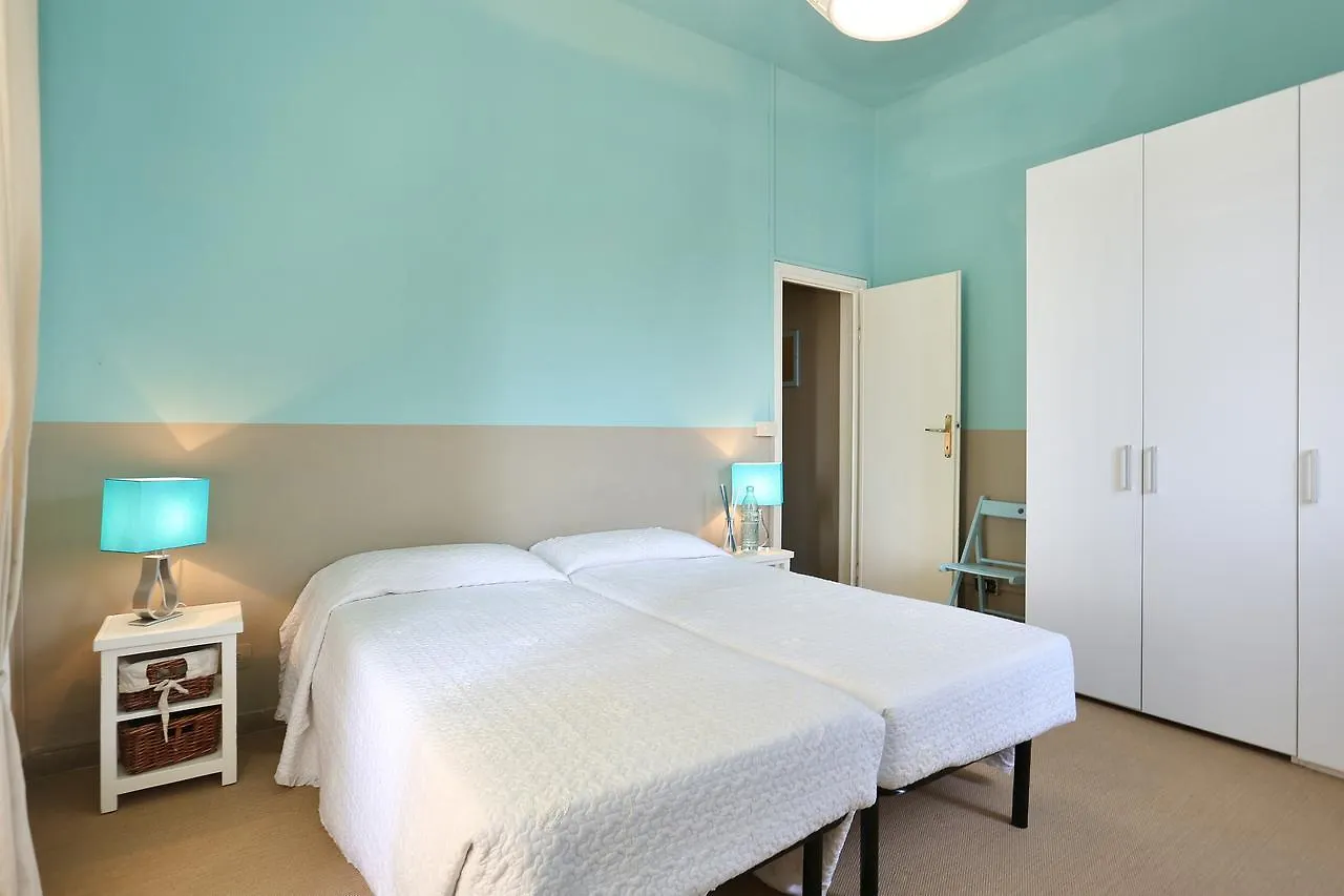 Milena Beach Apartment Viareggio