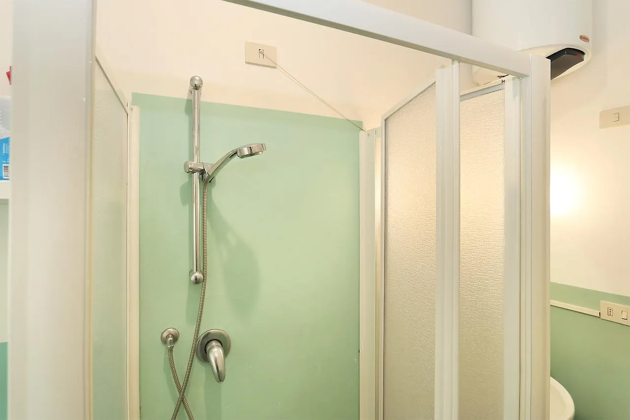 Milena Beach Apartment Viareggio 0*,
