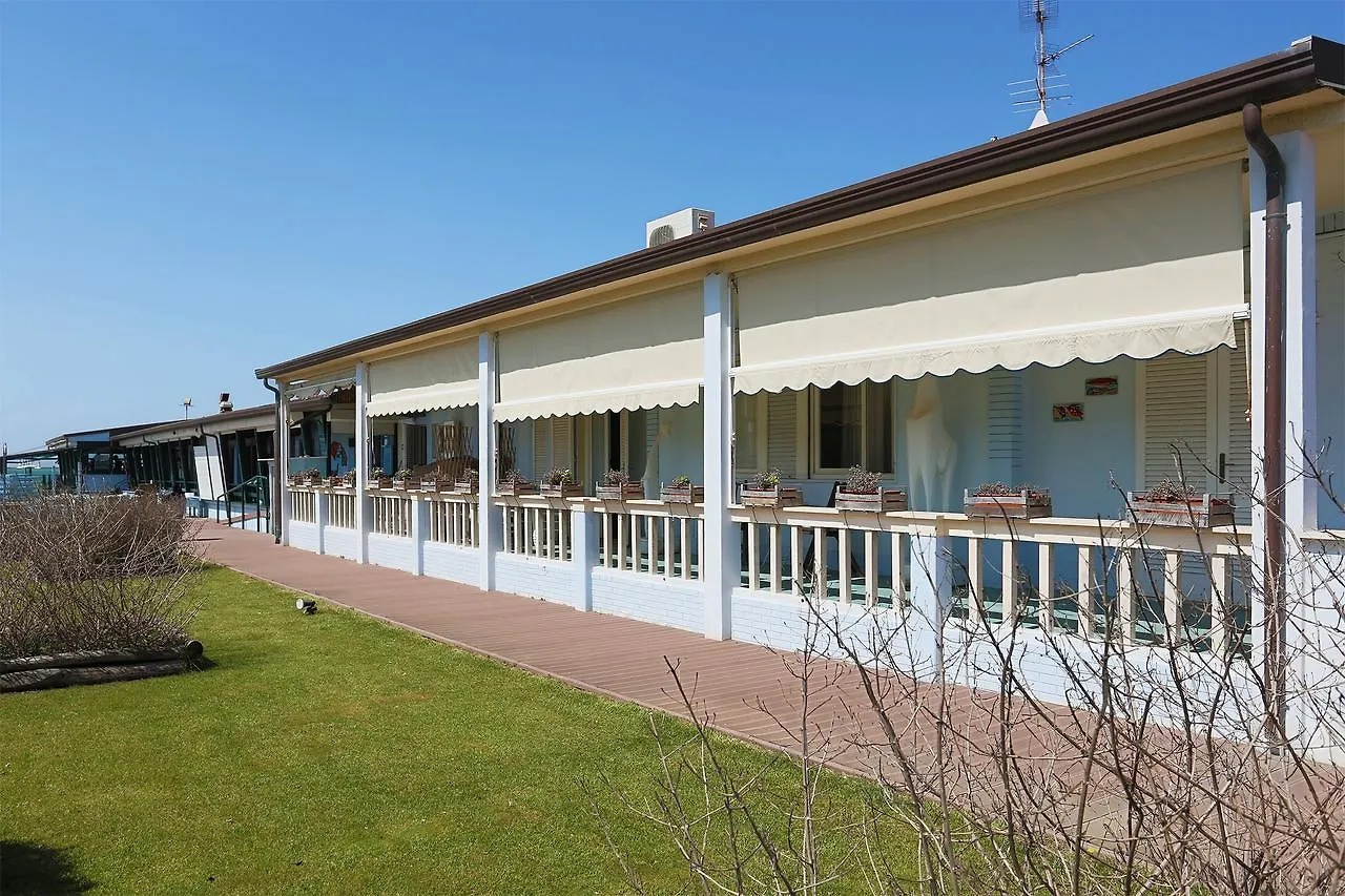 Milena Beach Apartment Viareggio Italy