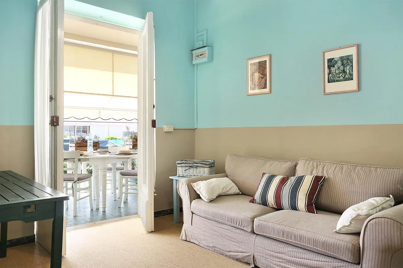 Milena Beach Apartment Viareggio Italy